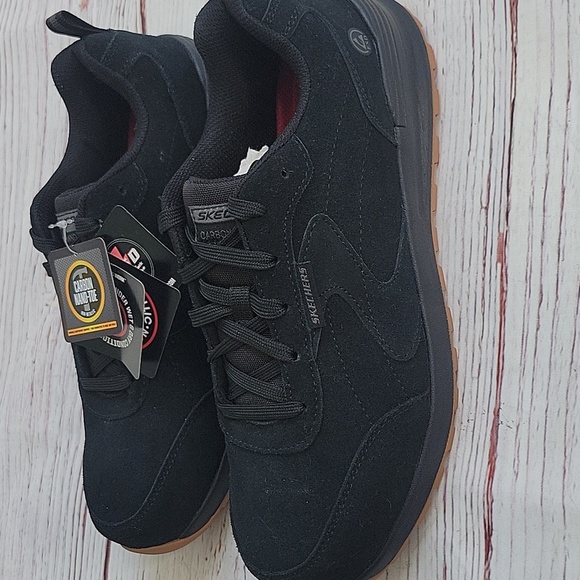 SKETCHERS Black and Tan Suede Sneakers/Work Shoes NTW Men's SIZE 9.5 - Picture 15 of 15